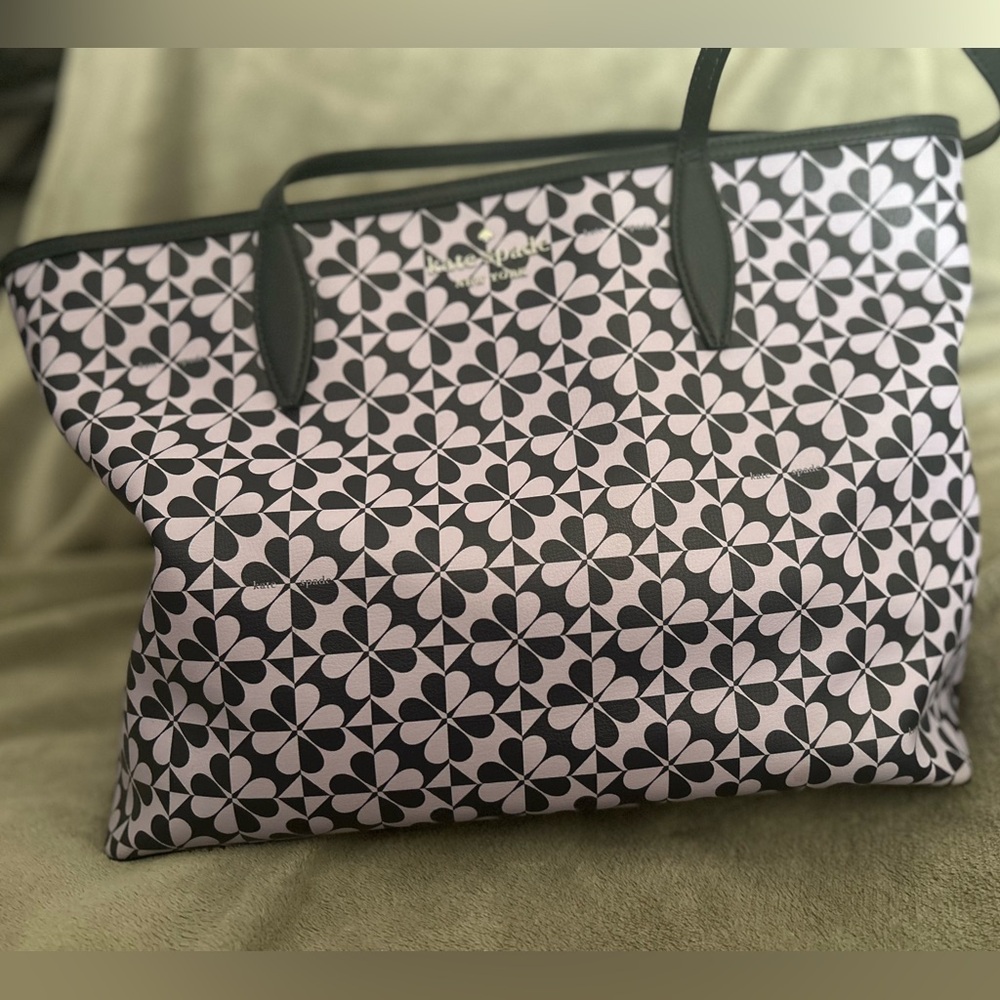 Beautiful Kate Spade purse.